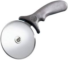 pizza cutter, plastic handle, 4" dia. blade