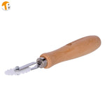 pasta & pastry cutter, plastic fluted-edged blade