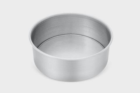 cake pan, round, h/d aluminum, 2" deep, Crown, made in Canada